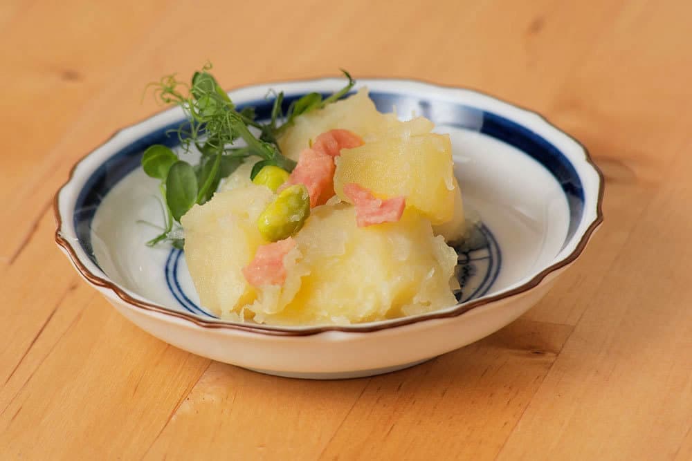 じゃがいもとベーコンの和だしコンソメ煮